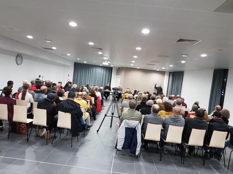 🎥 Captation vidéo à Lunel : une solution simple pour vos conférences et prises de parole publiques